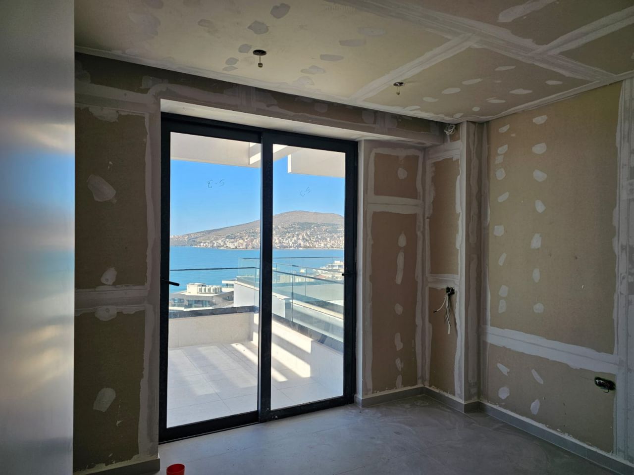 Wonderful Sea View Penthouse For Sale 